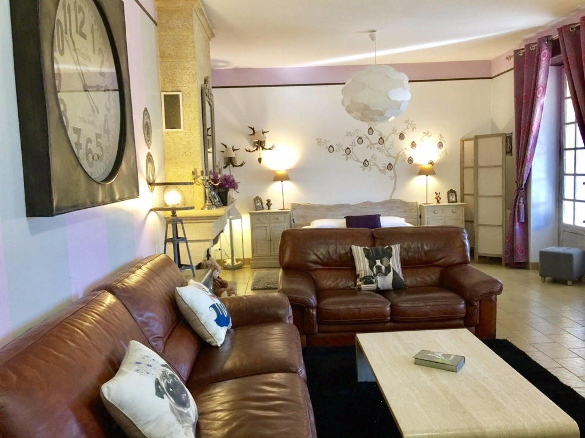 O Clair De Lune Au Coeur De Sarlat - Chambres Climatisees - Parking Prive - Piscine Chauffee - Spa Et Massages Εξωτερικό φωτογραφία