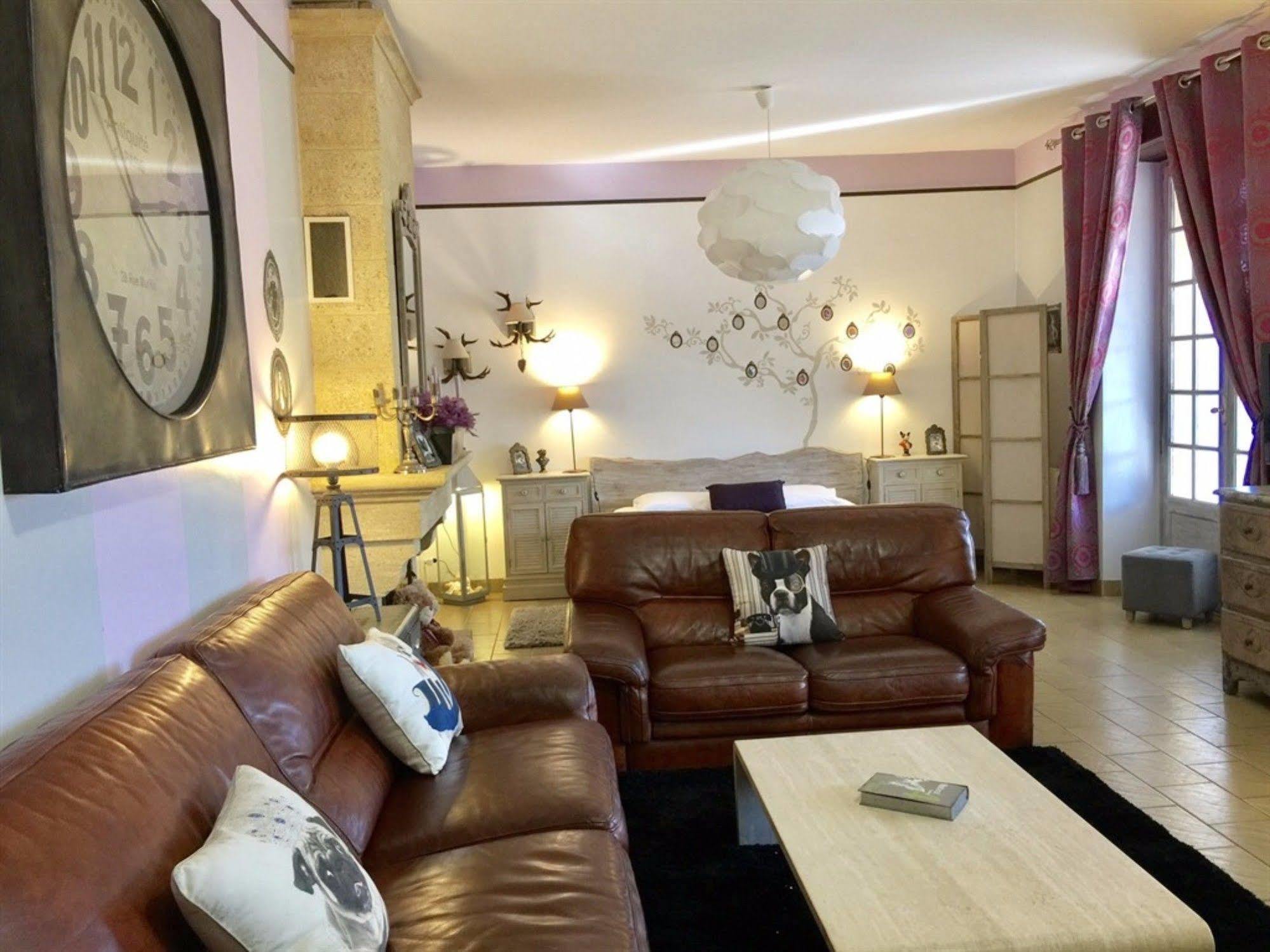 O Clair De Lune Au Coeur De Sarlat - Chambres Climatisees - Parking Prive - Piscine Chauffee - Spa Et Massages Εξωτερικό φωτογραφία